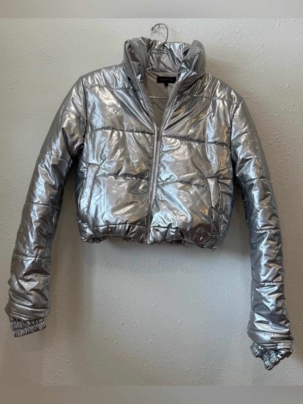 Silver chrome cropped puffer jacket size small